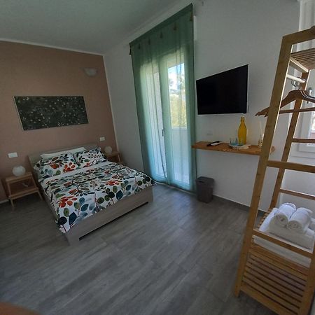 Stasonis Hotel Quartu SantʼElena Екстериор снимка