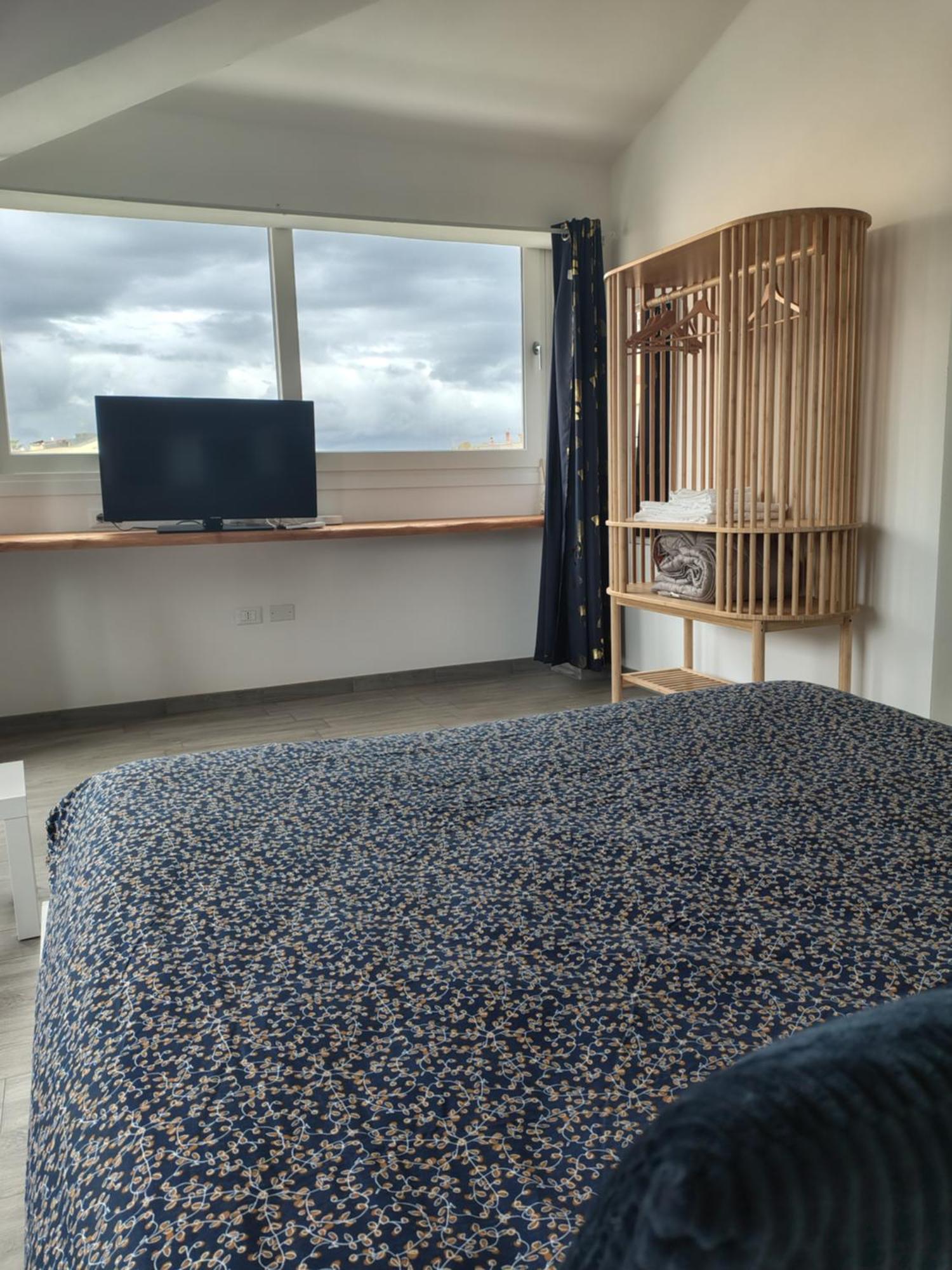 Stasonis Hotel Quartu SantʼElena Стая снимка